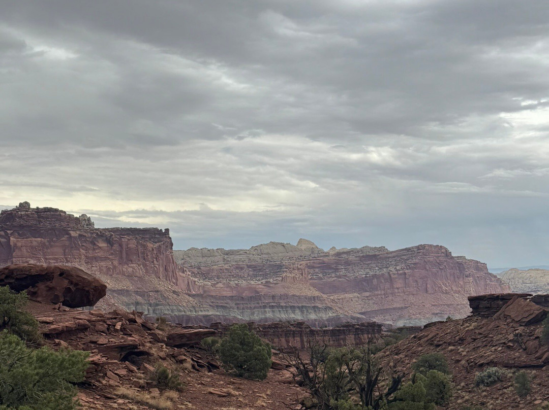 Sunset Point Trail-圆顶礁国家公园必去景点