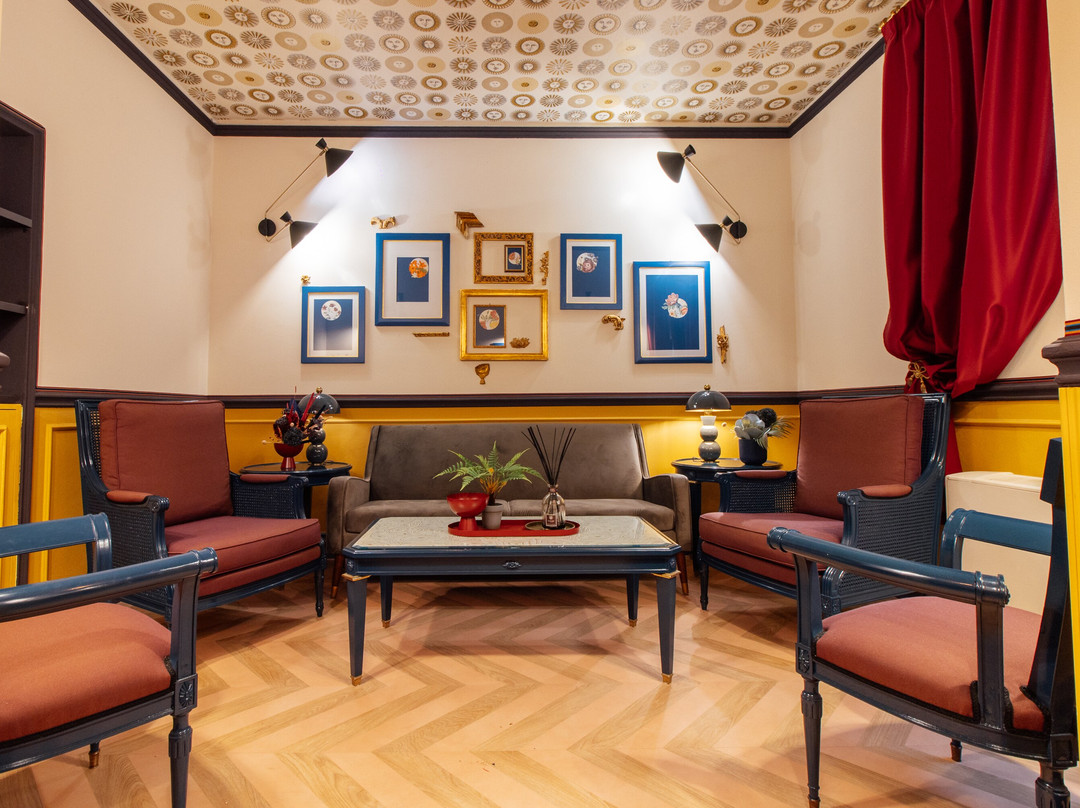 玫瑰花园酒店主图