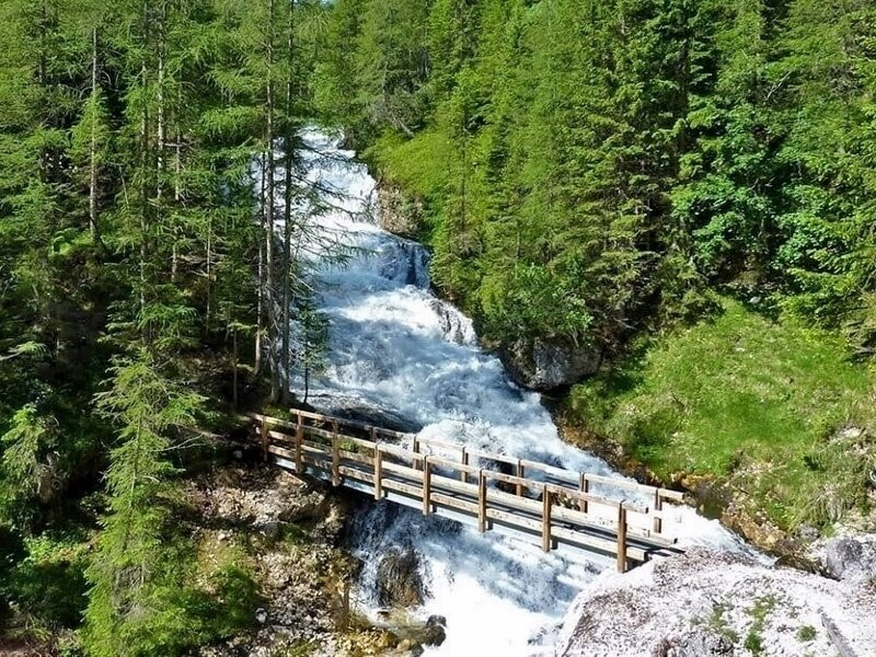 Cascate di Fanes-科尔蒂纳丹佩佐必去景点