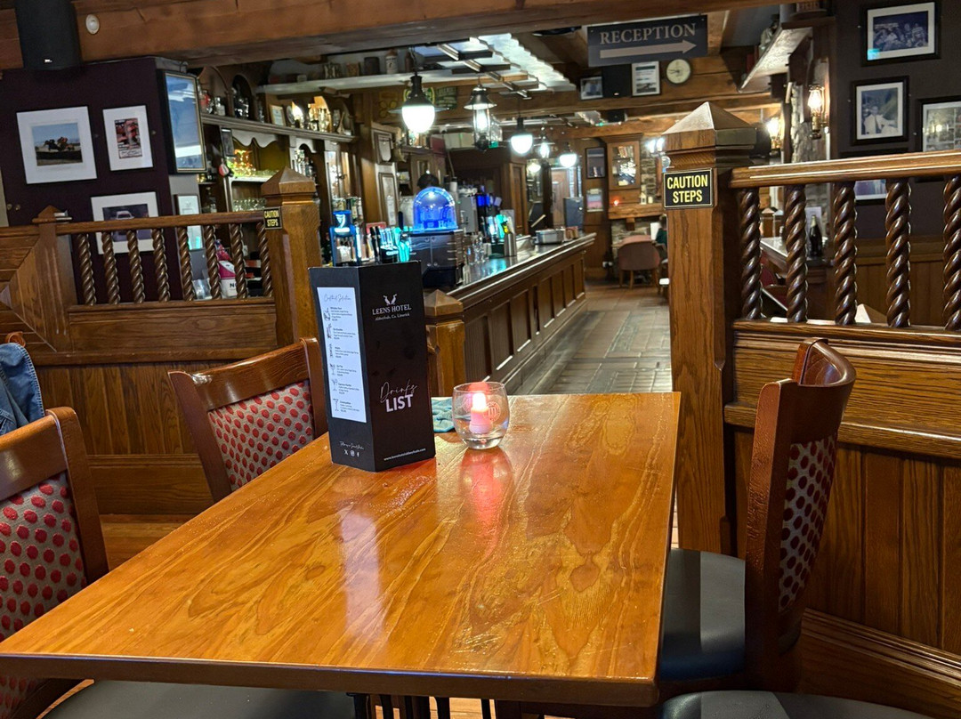 Leens Hotel主图