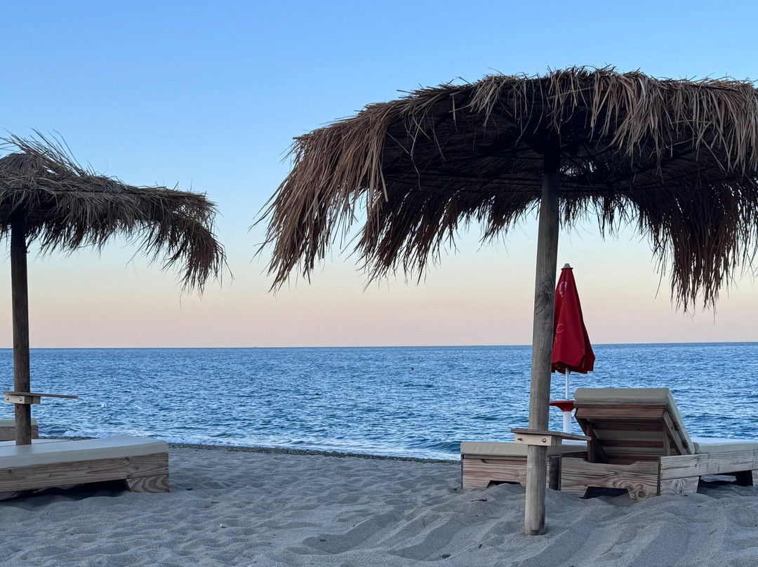 Maja Beach Club-Badolato Marina必去景点