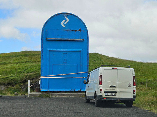 Blue Mailbox-Skopun必去景点