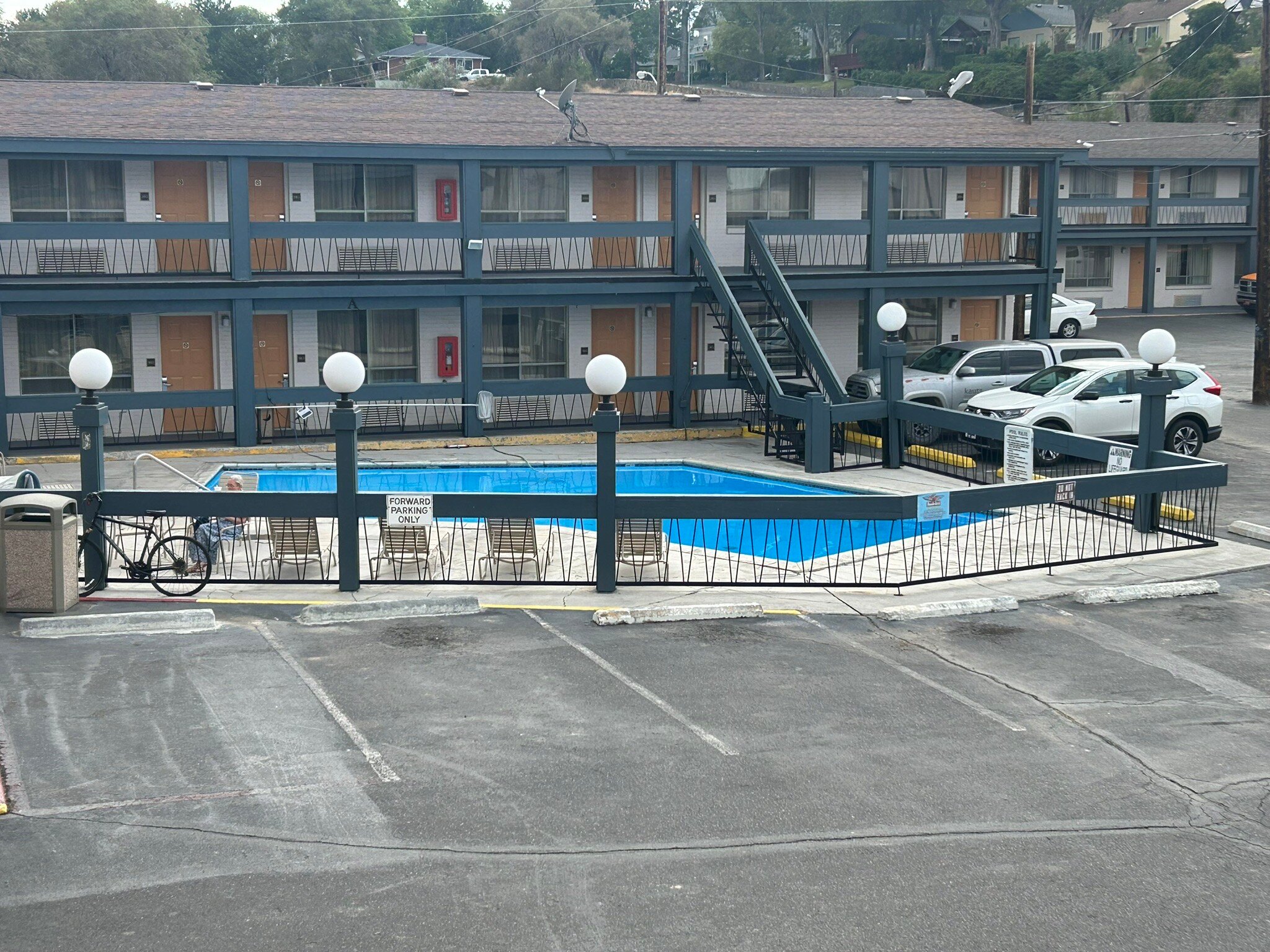 Thunderbird Motel-官方