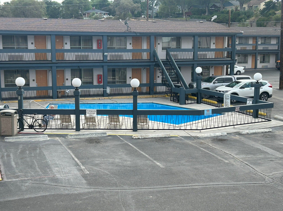 Thunderbird Motel主图