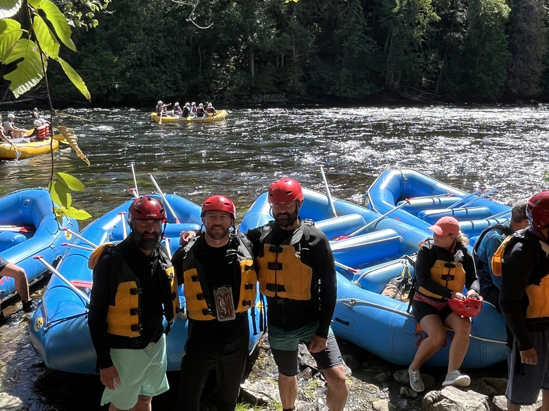 Crab Apple Whitewater-The Forks必去景点