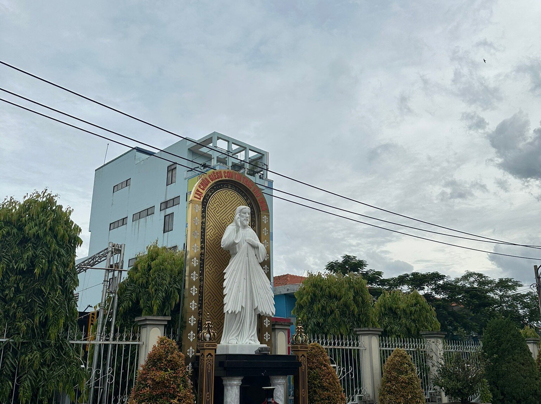 Nhà Thờ Chánh Tòa Phú Cường-土龙木市必去景点