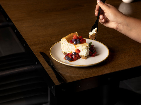 TWLV Kitchen and Bar