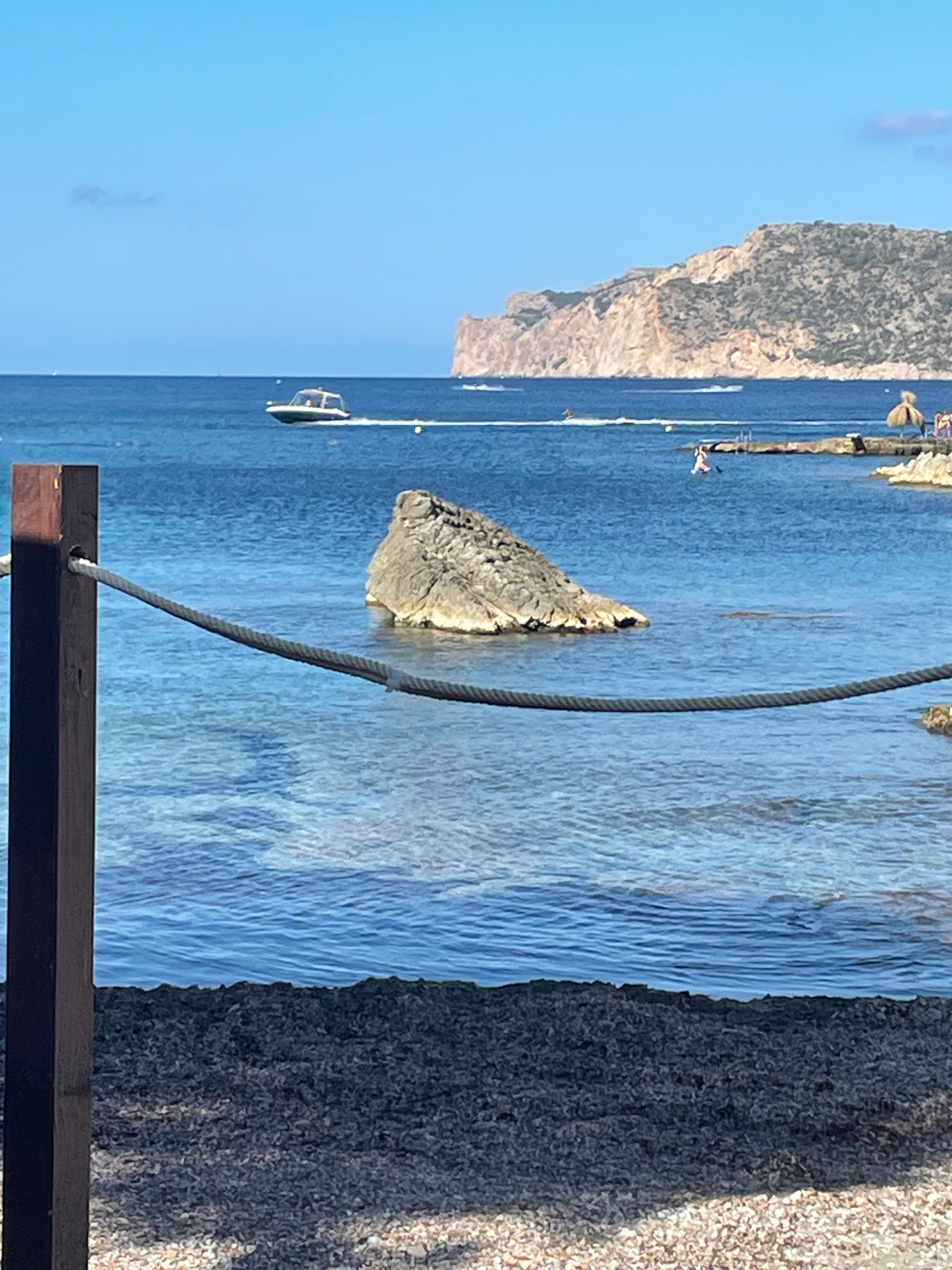 FERGUS Style Cala Blanca Suites-浴室