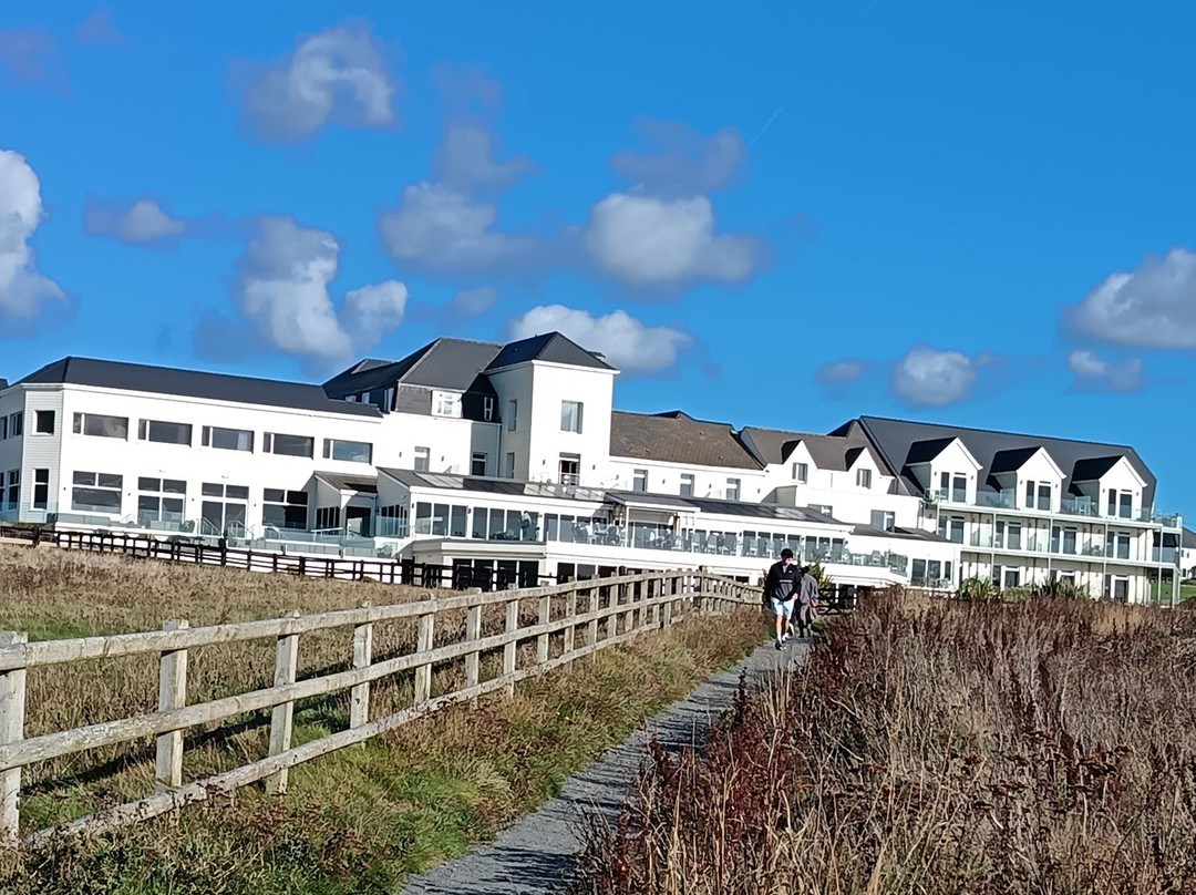The Cliff Hotel & Spa主图