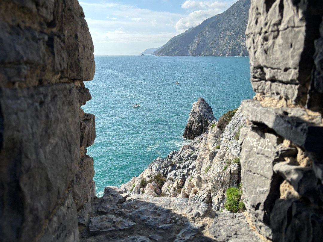 波多维内瑞地区自然公园-韦内雷港必去景点