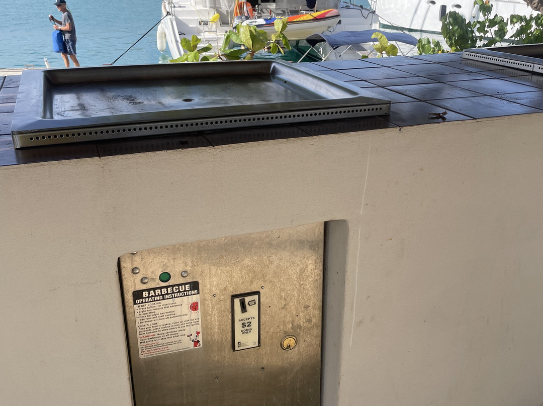 Musket Cove Yacht Club Island Bar-马洛洛莱莱岛必去景点