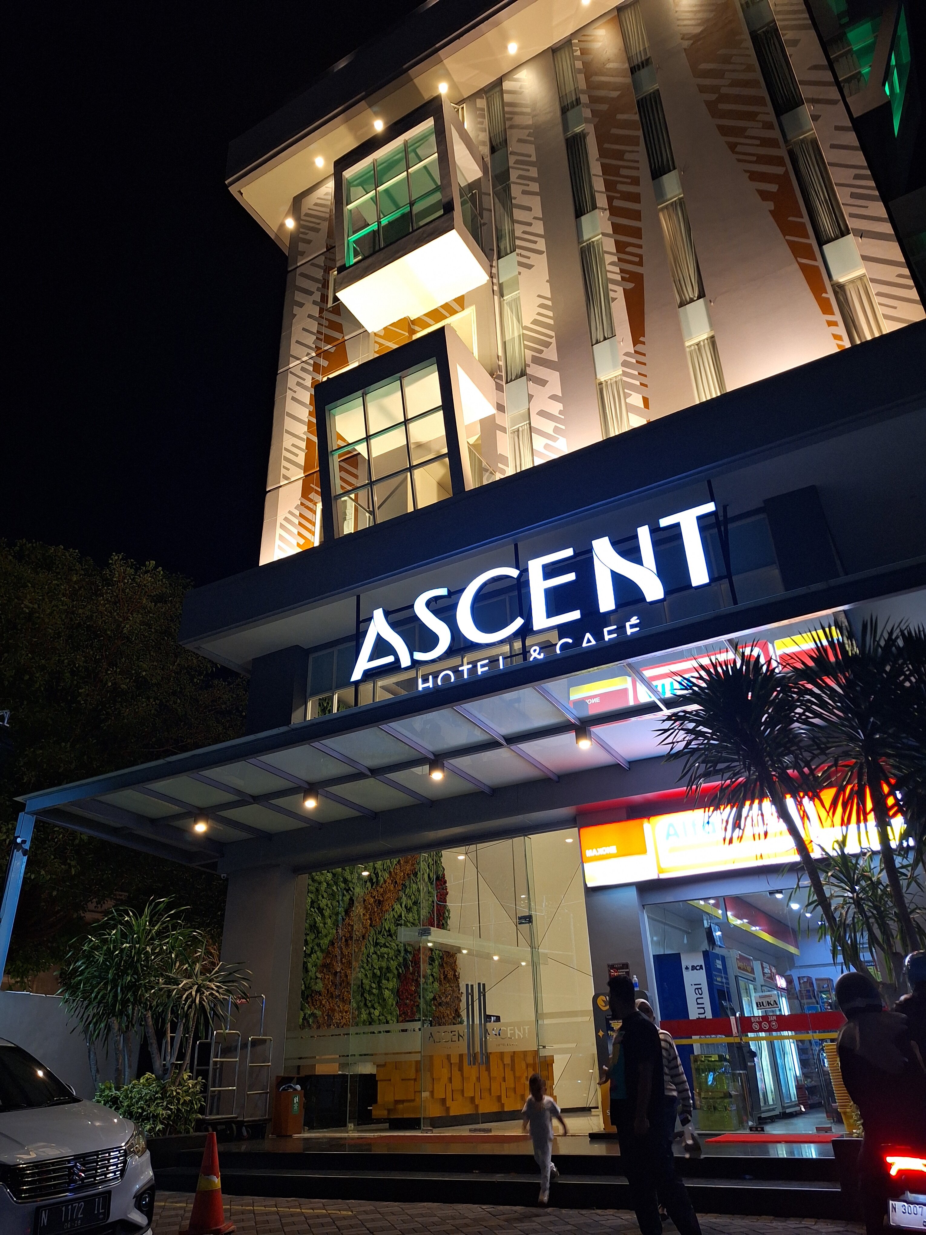 Ascent Hotel & Cafe Malang-官方