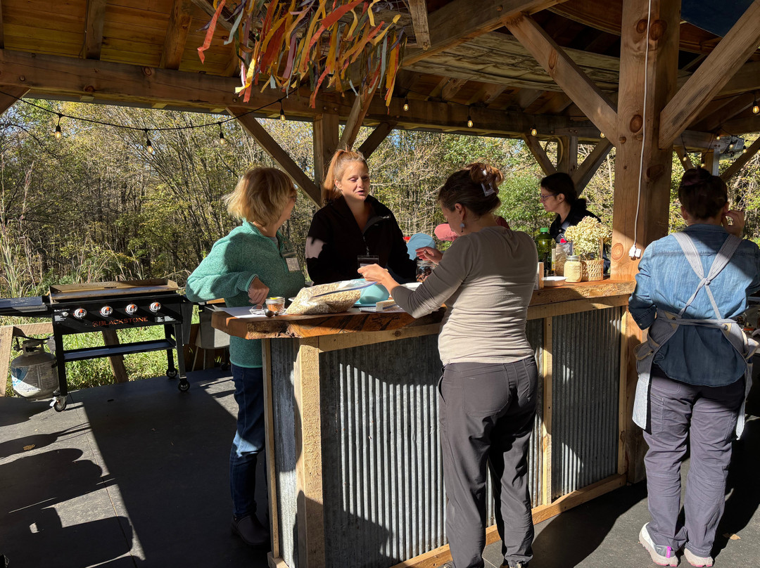 Avon Hills Folk School-Avon必去景点