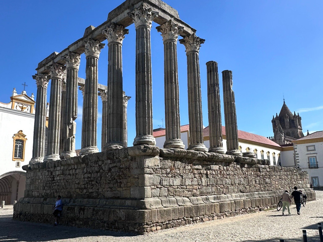 Templo Romano de Évora (Templo de Diana)-埃武拉必去景点