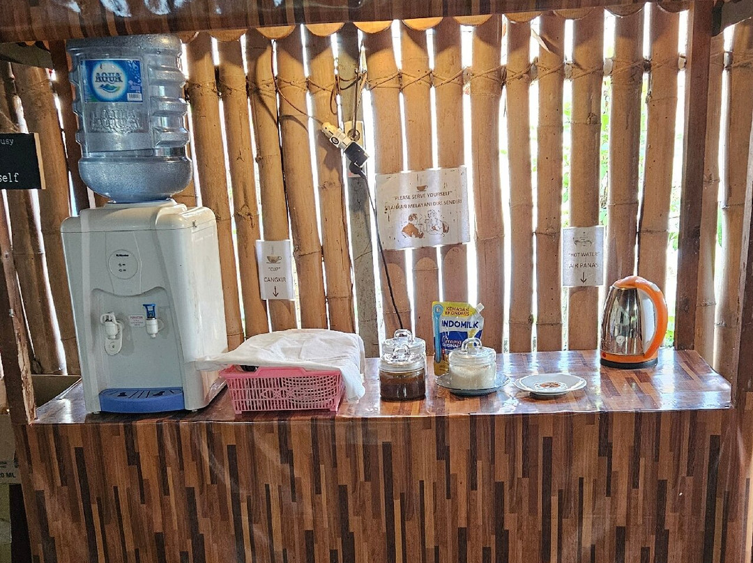 Victoria Hotel Tentena主图