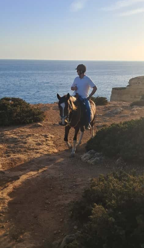 Solid Rocks Algarve Horse Trail Adventures-Porches必去景点