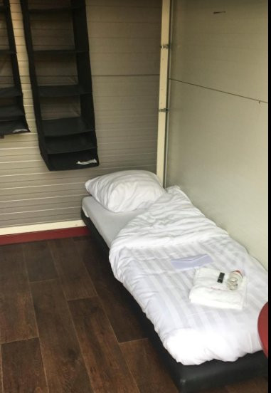 胡伦贝卡酒店主图
