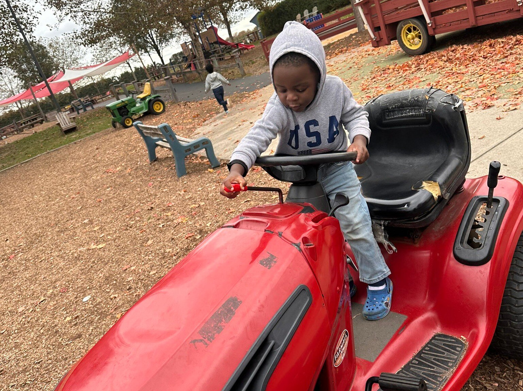 Johnson's Corner Farm-Medford必去景点