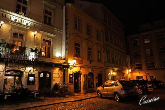 珀德薇姿酒店主图