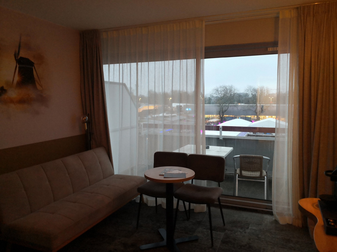 罕布什尔酒店主图