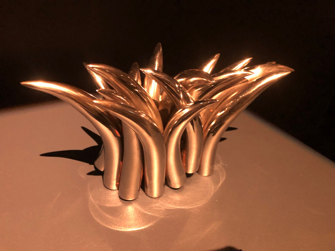 维多利亚女王博物馆和美术馆-朗塞斯顿必去景点