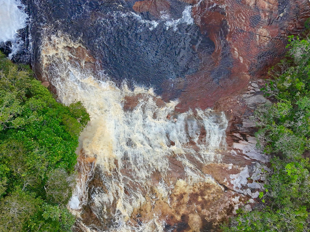 Cachoeira de Iracema-Presidente Figueiredo必去景点