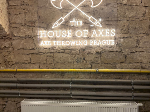 The House Of Axes-布拉格必去景点