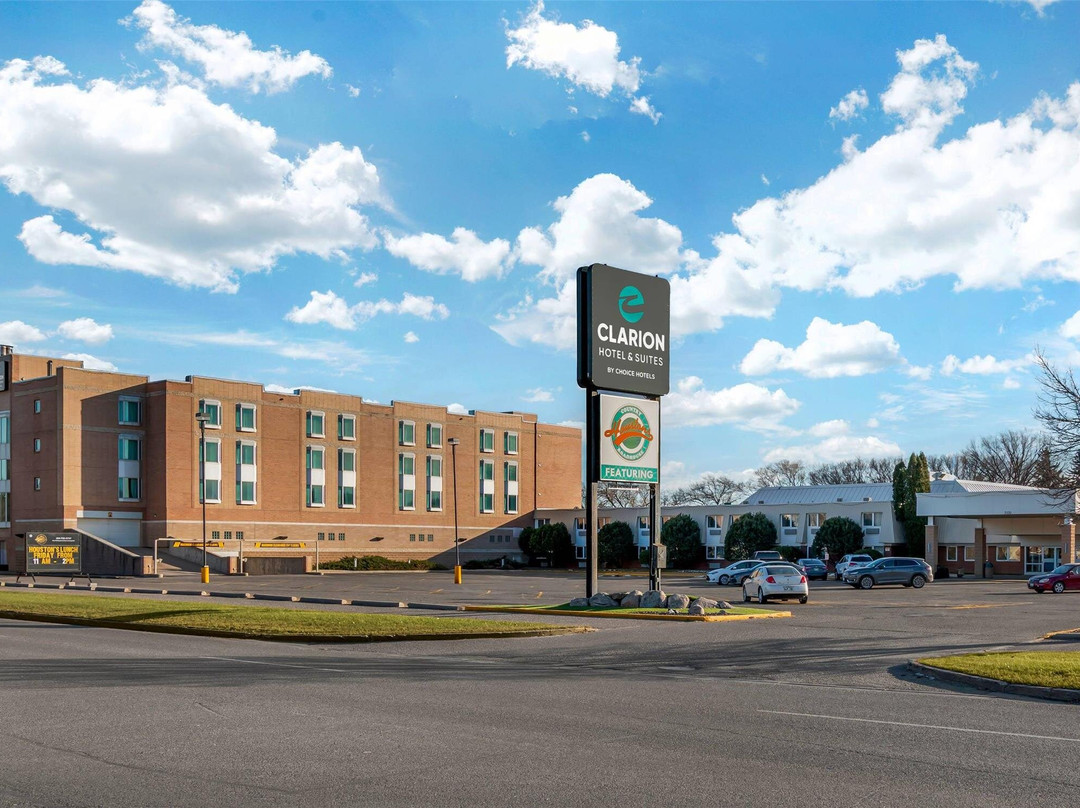 Clarion Hotel & Suites主图