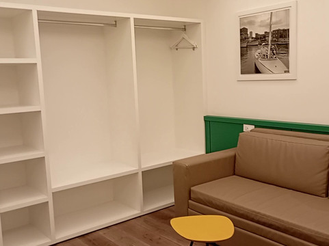 那不勒斯智慧酒店主图