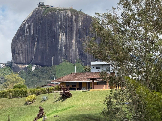 The Boato Hotel主图