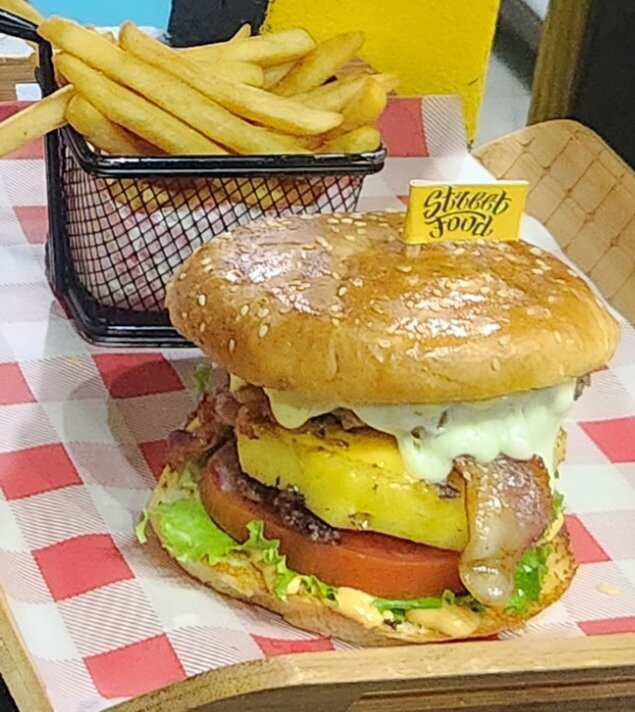 Mercadito Gastronómico Manuel Antonio