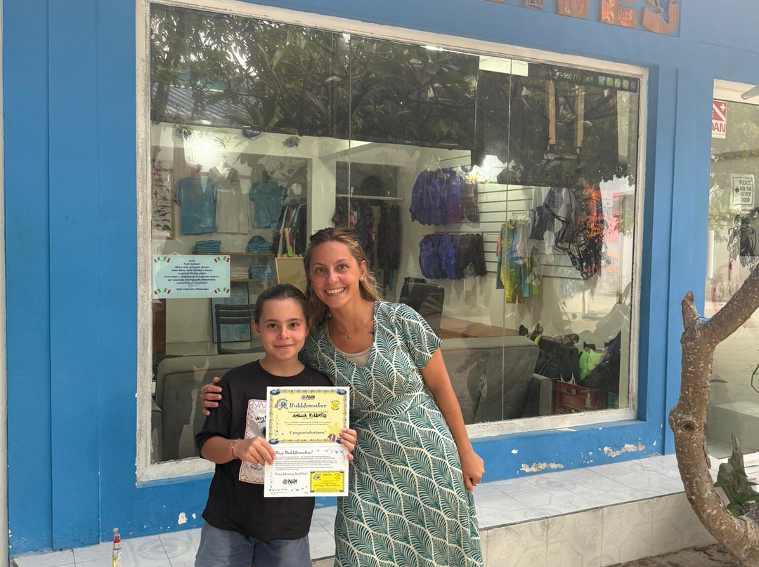 Fathu Dives & Excursion Center-Dhangethi Island必去景点