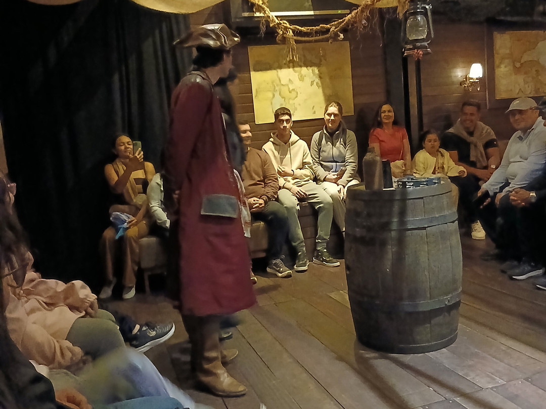 Aventura Pirata-康泊琉海水浴场必去景点