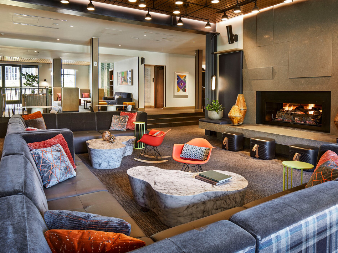 Limelight Hotel主图