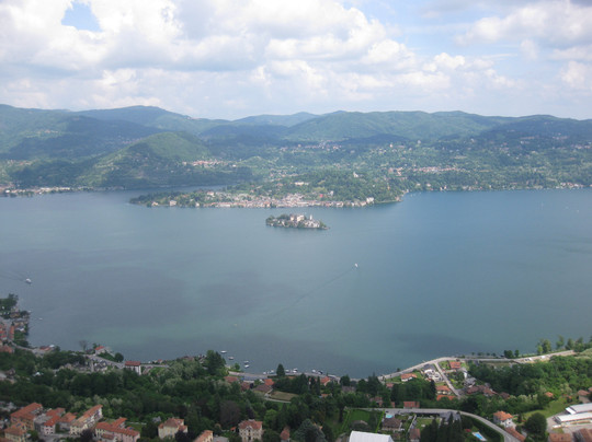 Santuario della Madonna del Sasso-Madonna del Sasso必去景点