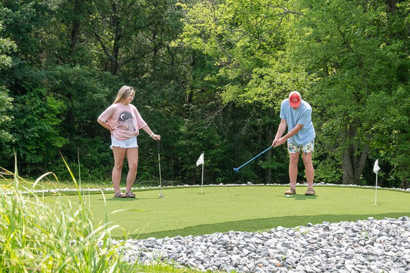 在Sledd Creek的湖房旅店主图