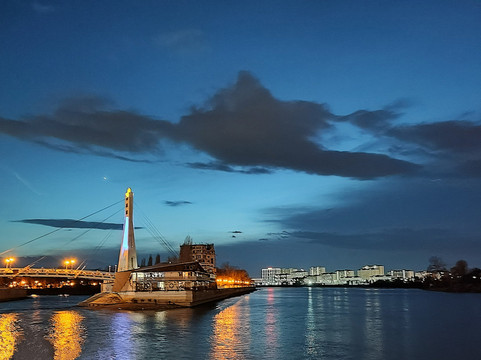 Potseluyev Bridge-克拉斯诺达尔必去景点