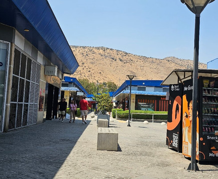 Easton Outlet Mall-Quilicura必去景点