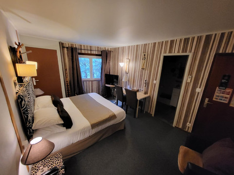 Logis Hotel Le Relais Sarrasin Rest. A La Table D'Alexandre主图