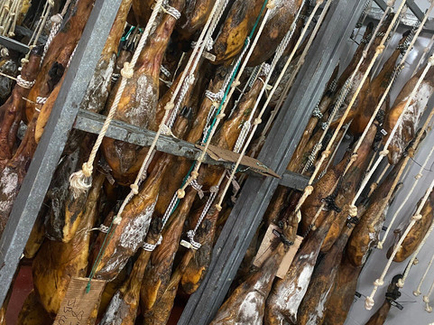 Eiriz Jamones & Embutidos De Bellota-Corteconcepcion必去景点