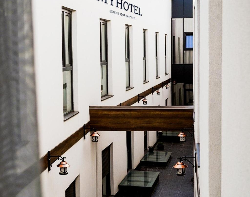 MY Hotel