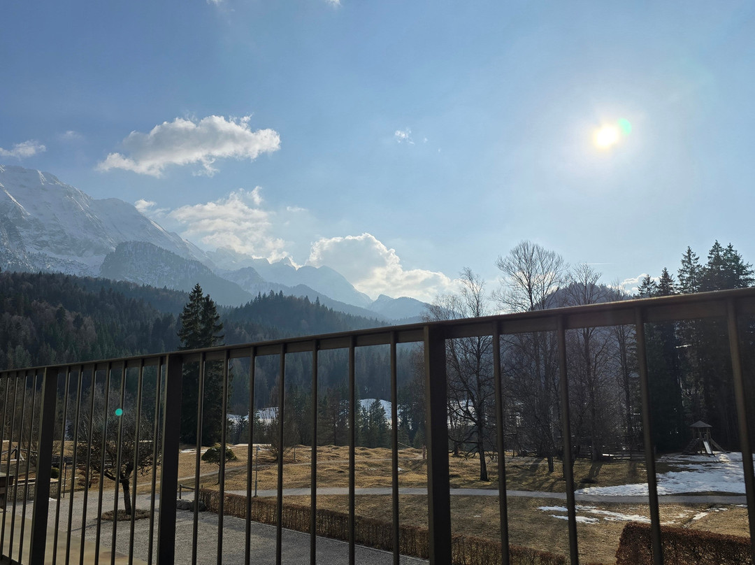 爱尔茂城堡酒店主图