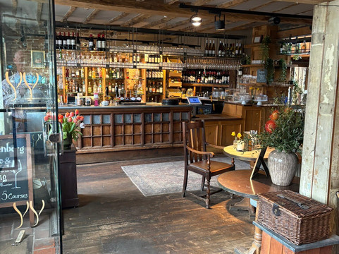 惠灵顿酒店主图