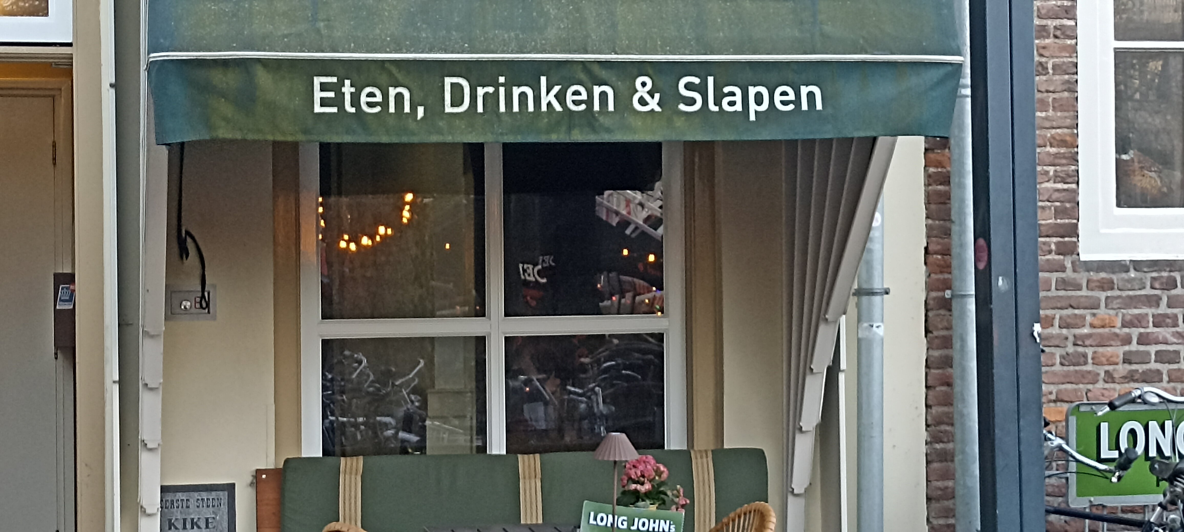 隆约翰斯酒店-官方