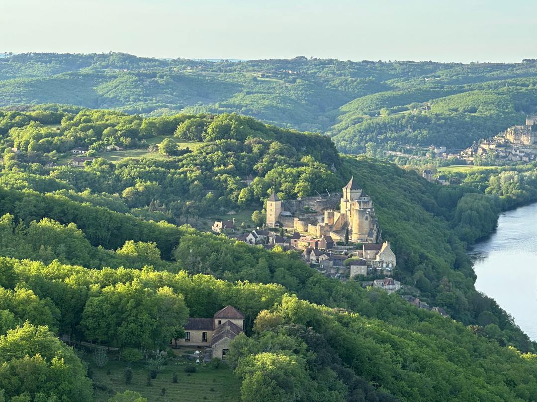 Perigord Dordogne Montgolfieres-Castelnaud-la-Chapelle必去景点