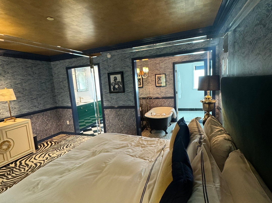 展望好莱坞酒店主图
