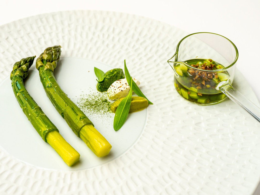 ORIA, restaurant gastronomique  - Le Vallon de Valrugues