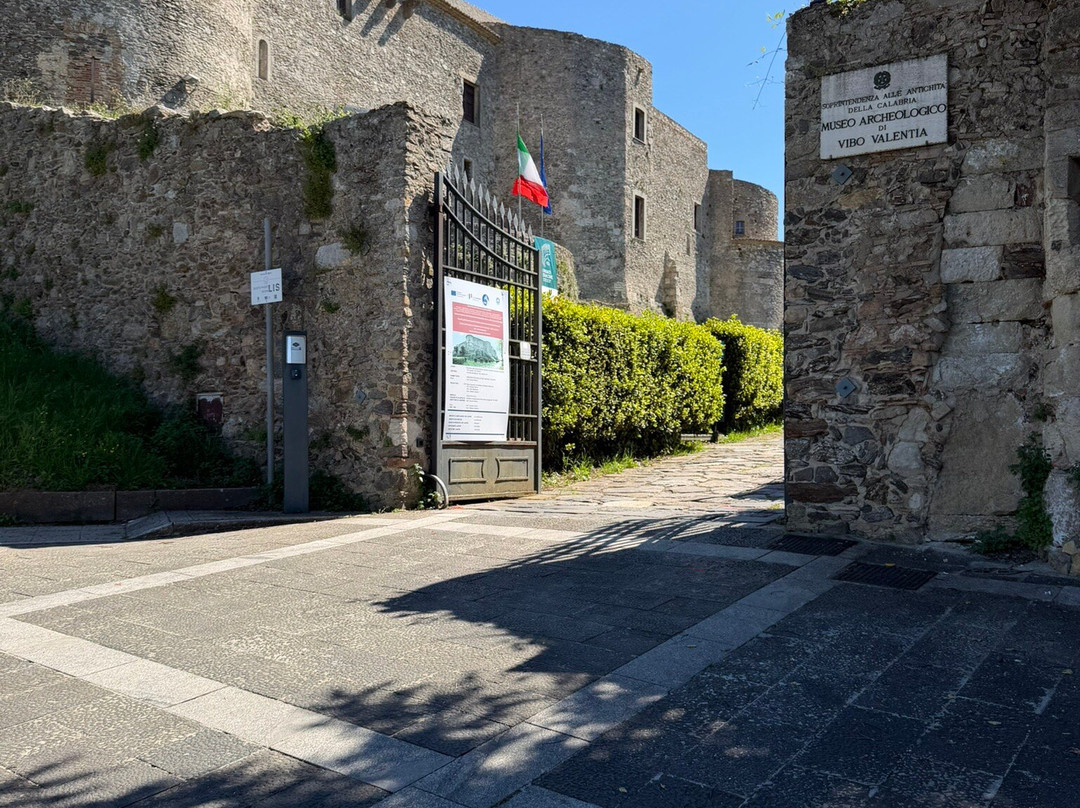 Castello Normanno Svevo-维博瓦伦蒂亚必去景点