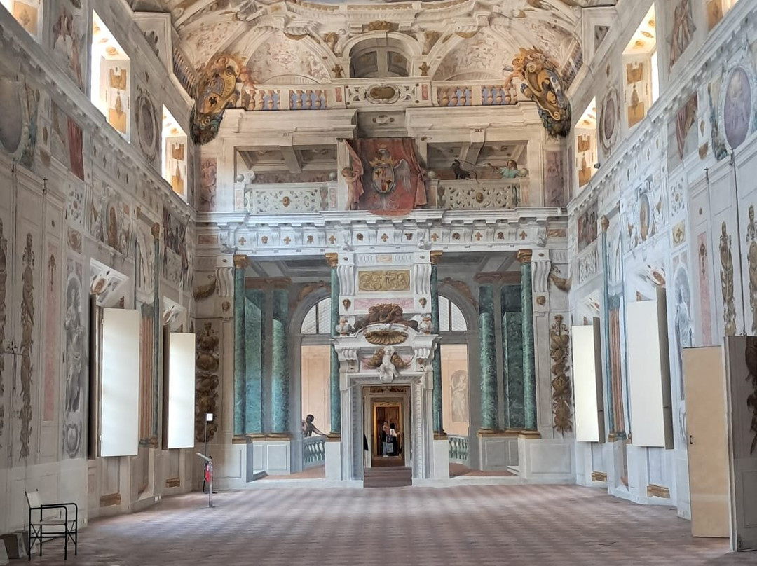 Palazzo Ducale-萨索洛必去景点