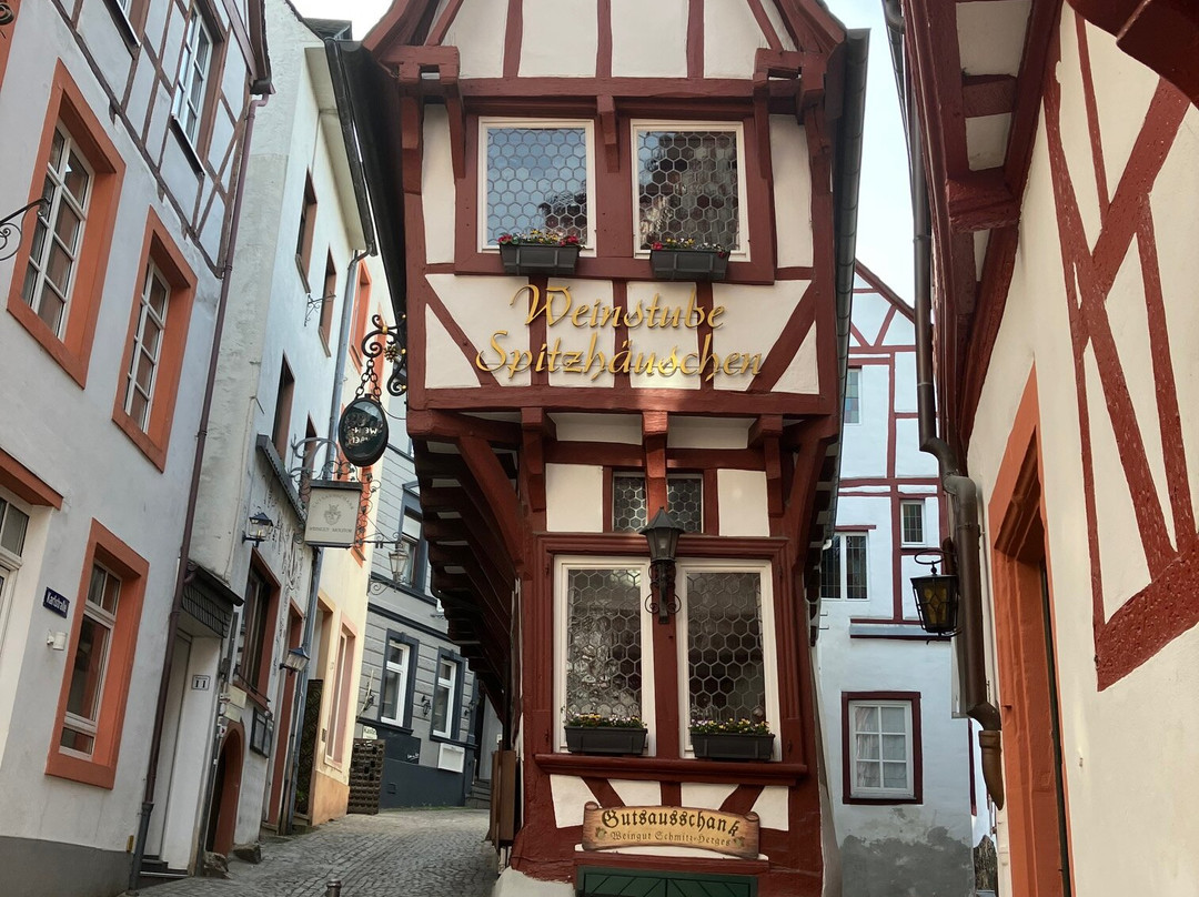 Mittelalterlicher Marktplatz-贝恩卡斯特尔－屈斯必去景点